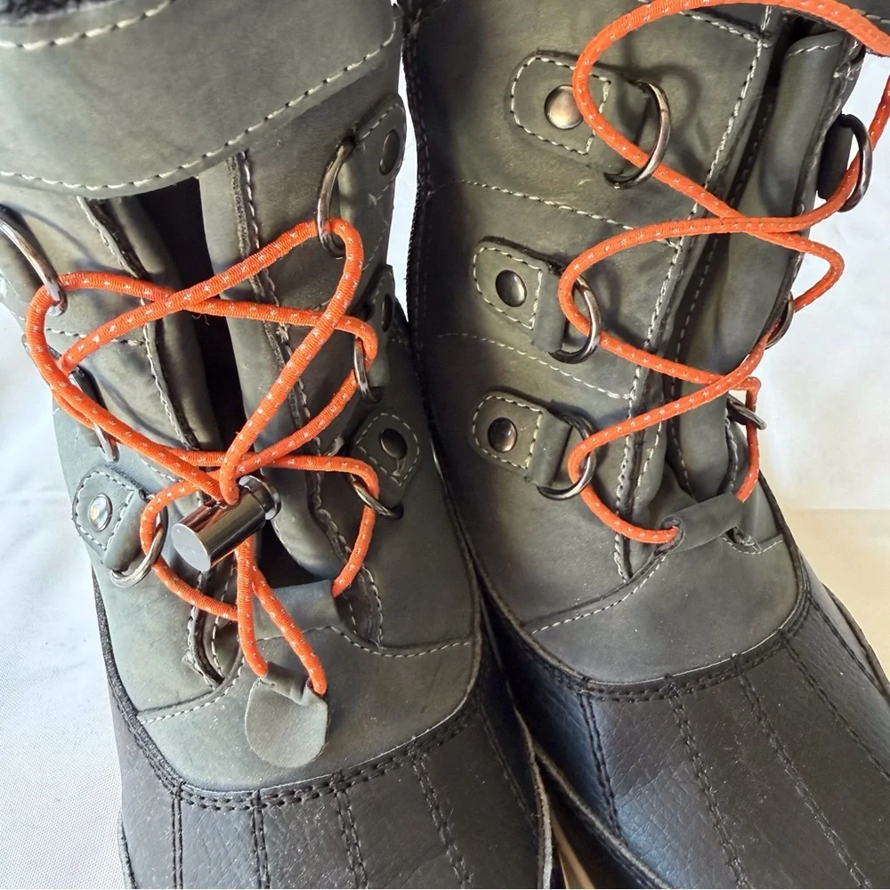 Totes Diamond gray fleece lined‎ snow boots orange laces boys 5